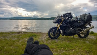 Kleine Pause am Bodensee bevor es weiter zum zänkischen Bergvolk geht