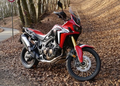 CRF1000L.JPG